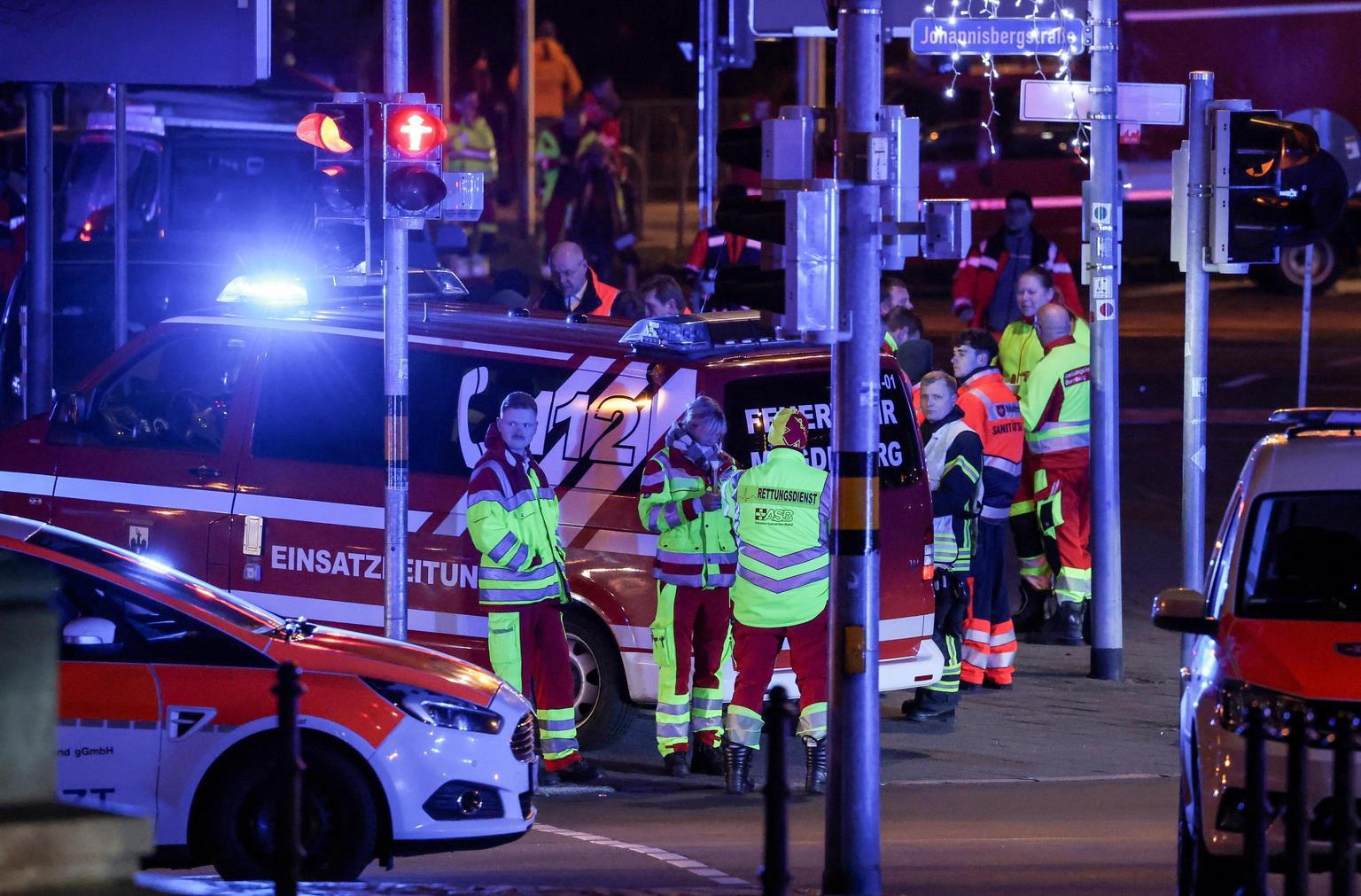 Scoppia un incendio in un ospedale di Amburgo, tre morti Scoppia un incendio in un ospedale di Amburgo, tre morti