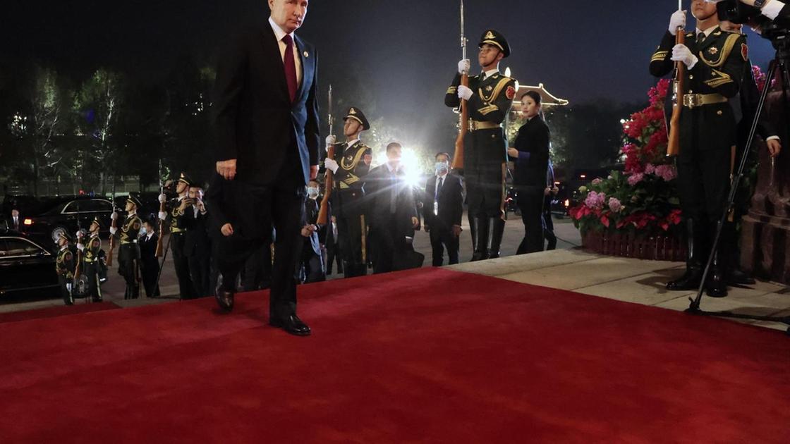 Putin è arrivato nella notte a Pechino