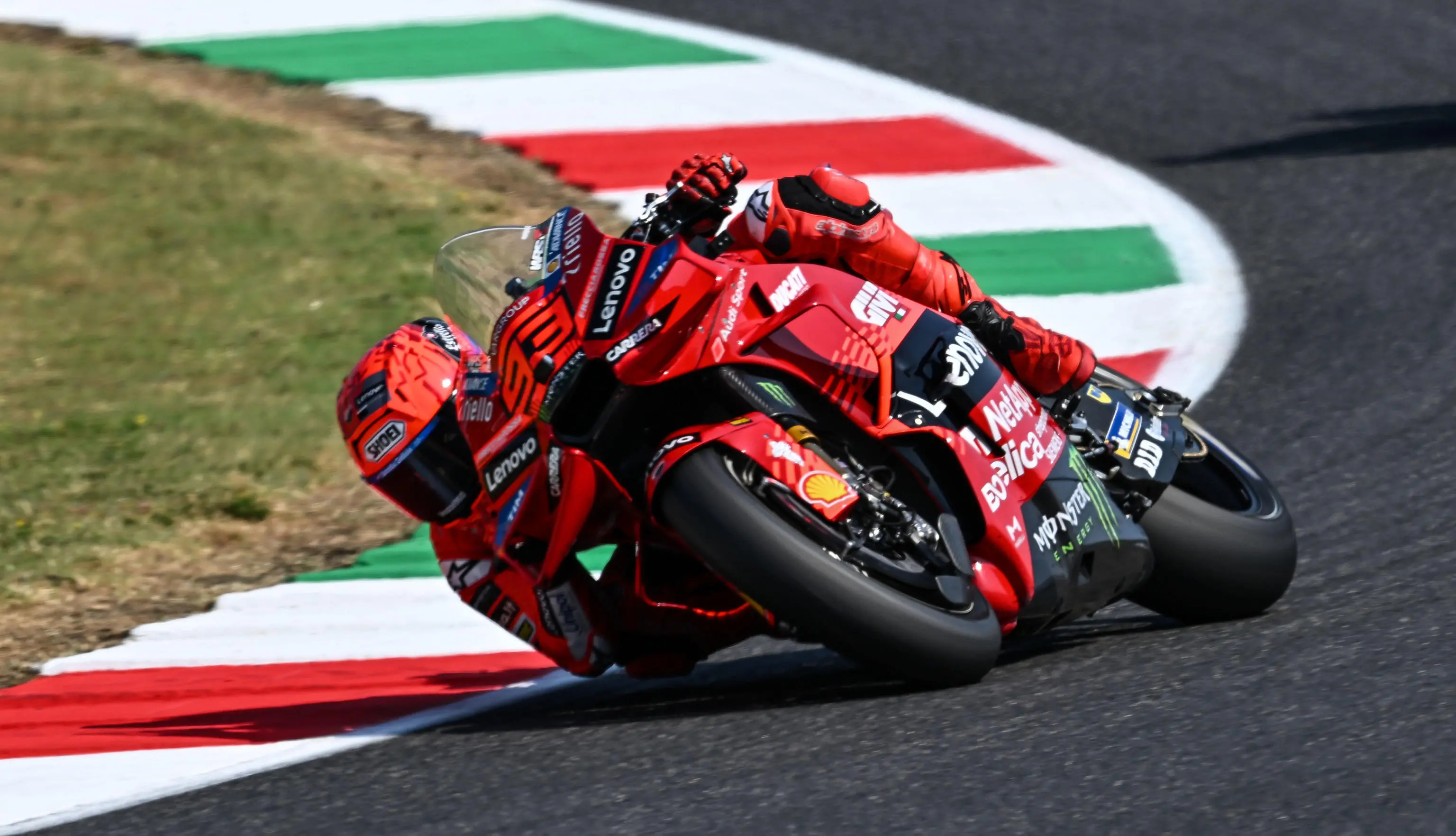 Qualifiche Motogp Mugello oggi: Marquez in pole davanti a Bagnaia. La griglia di partenza