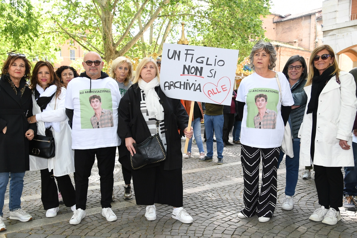 La manifestazione delle mamme a Modena