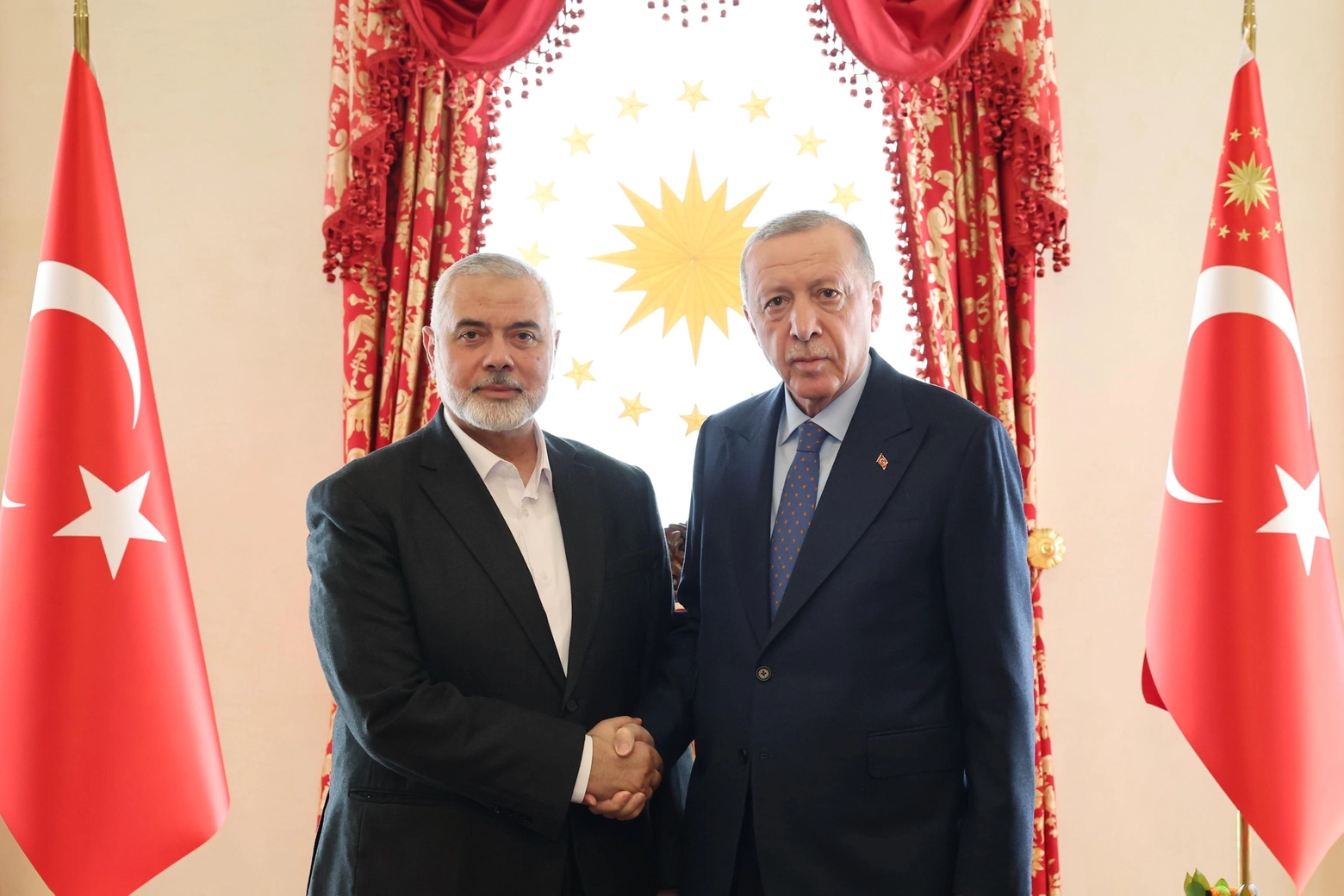 Il leader politico di Hamas, Ismail Haniyeh, con il presidente turco Recep Tayyip Erdogan