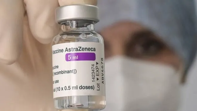 Aumentano le morti sospette dopo le iniezioni del vaccino AstraZeneca