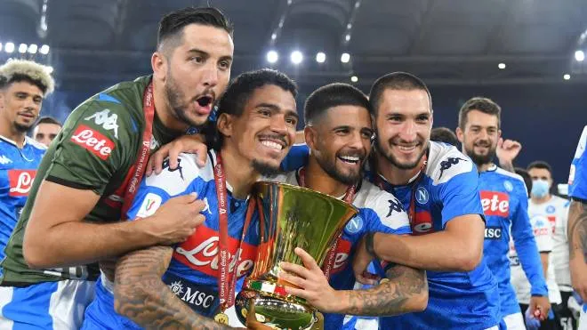 La festa del Napoli in occasione della vittoria della Coppa Italia 2020