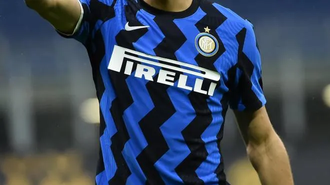 Achraf Hakimi, 21 anni: nella prima stagione all’Inter ha segnato 7 gol e fornito 11 assist in un totale di 40 presenze. Il club lo valuta almeno 80 milioni
