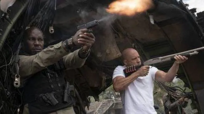 Tyrese Gibson con il supereroe in carne e ossa Vin Diesel in “. Fast and Furious 9“, presentato al Festival di Cannes