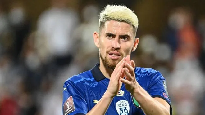 Italy's midfielder Jorginho applauses at the end of the FIFA World Cup Qatar 2022 qualifying round Group C football match between Italy and Bulgaria at the Artemio-Franchi stadium in Florence, on September 2, 2021. (Photo by Alberto PIZZOLI / AFP)