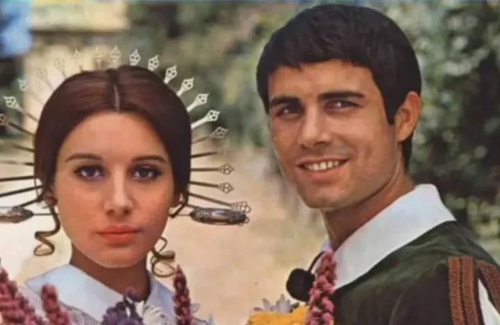 Nino Castelnuovo con Paola Pitagora nella versione tv de I promessi sposi (1967)