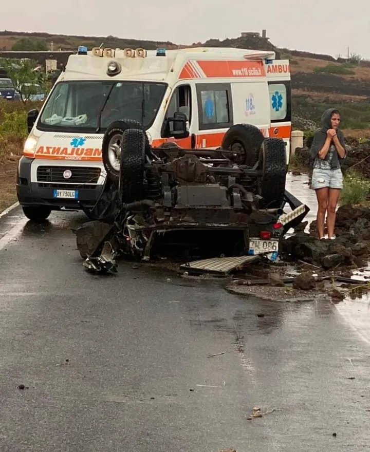 Una tromba d’aria a Pantelleria ha provocato due morti e dieci feriti, quattro sono gravi (. foto Regione Sicilia