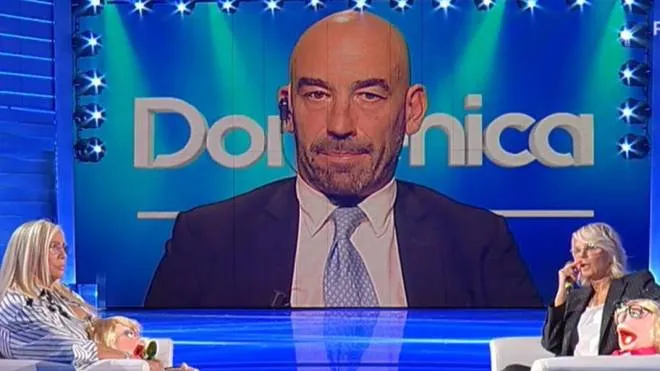 Matteo Bassetti, 50 anni, durante una puntata di Domenica In