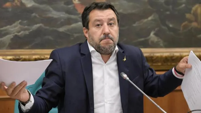Matteo Salvini, 48 anni, critica la delega fiscale durante la conferenza stampata convocata martedì scorso a Montecitorio