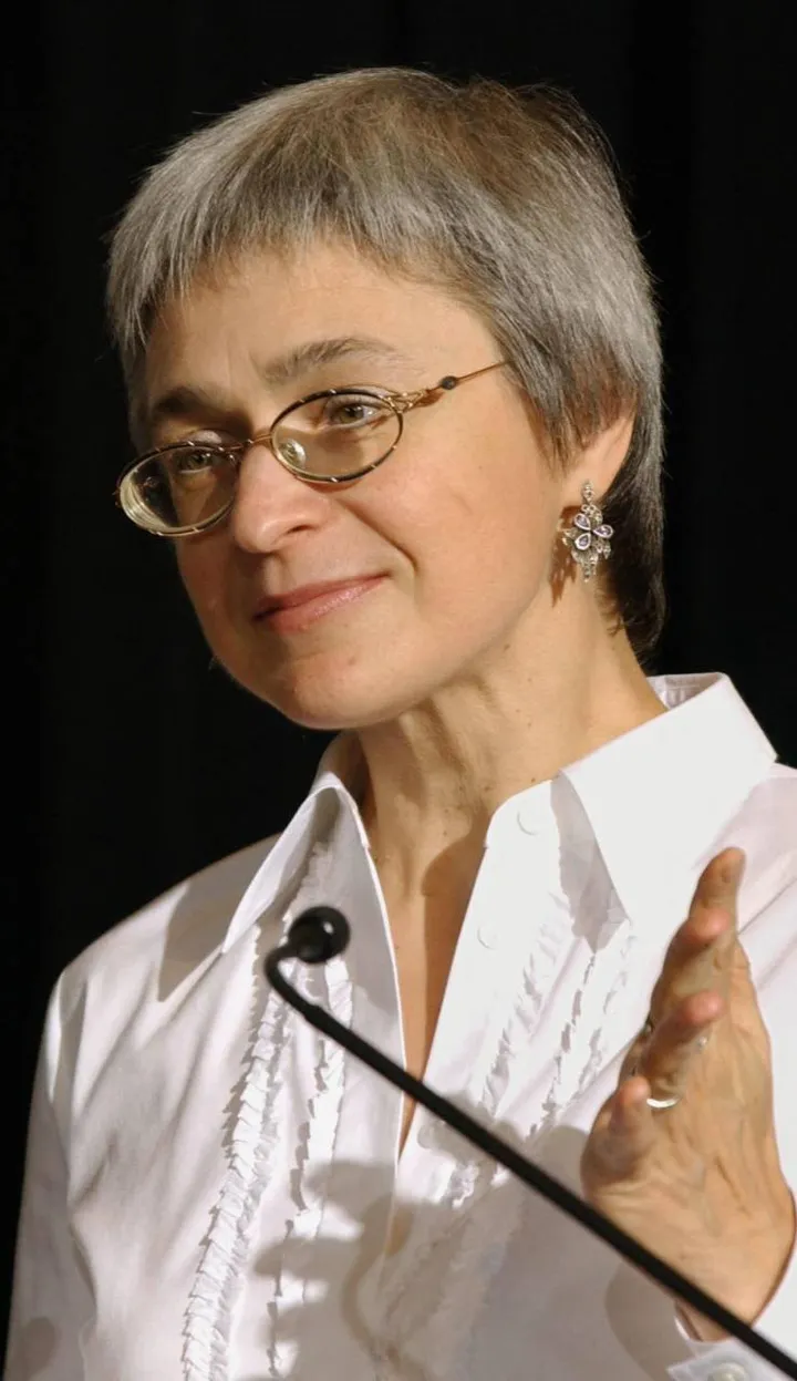 Anna Politkovskaya, giornalista russa, uccisa nel 2006 a 48 anni