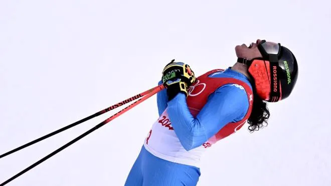 epa09734700 Federica Brignone of Italy reacts in the finish area during the second run of the Women's Giant Slalom race of the Alpine Skiing events of the Beijing 2022 Olympic Games at the Yanqing National Alpine Ski Centre Skiing, Beijing municipality, China, 07 February 2022.  EPA/CHRISTIAN BRUNA
