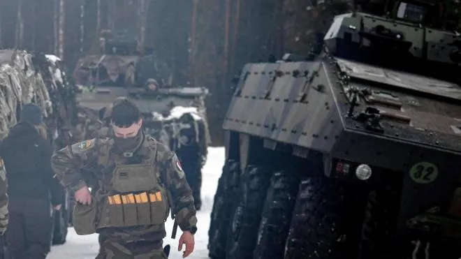 Il mondo segue con ansia i fatti ucraini: truppe francesi si addestrano in Estonia