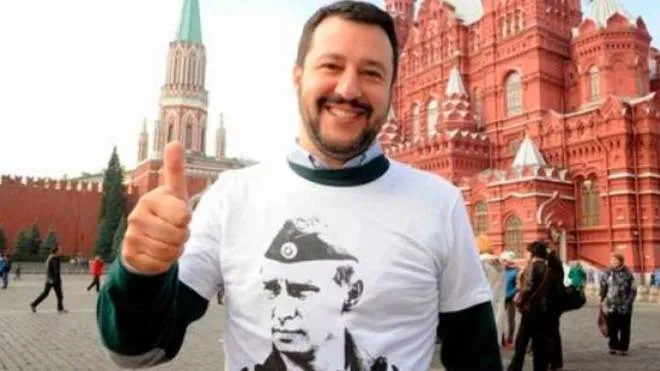 Il famoso post di Matteo Salvini sulla Piazza Rossa