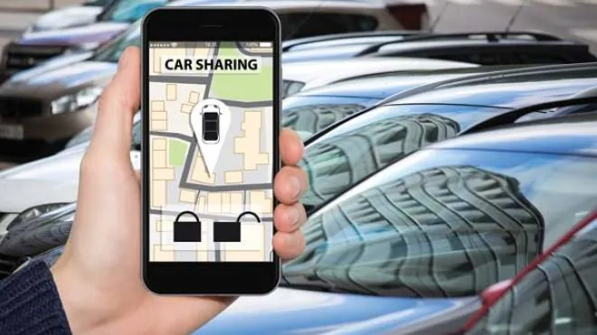  Prenotazione di un servizio di car sharing con lo smartphone