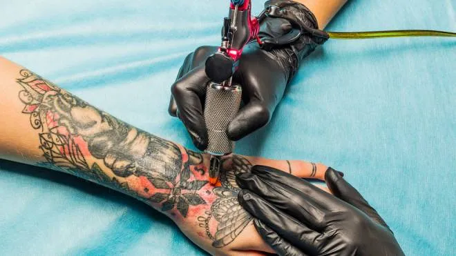 Un tatuaggio su un braccio