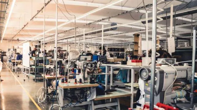 Per rispondere alla forte domanda di produzione, Idee Partners ha aggiunto lo stabilimento produttivo RGB, fra i più grandi e moderni in Italia