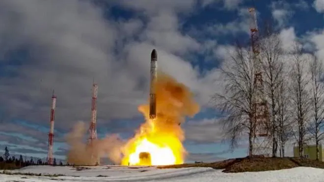 A handout still image taken from handout video made available by the Russian Defence ministry press-service shows launch of the Russian new intercontinental ballistic missile 'Sarmat' on Plesetsk Cosmodrome in Arkhangelsk region, (800 km north of Moscow), Russia, 20 April 2022. The 'Sarmat' missile has unique characteristics that allow it to reliably overcome any existing and future anti-missile defense systems. 'Thanks to the energy-mass characteristics of the missile, the range of its combat equipment has fundamentally expanded both in terms of the number of warheads and types, including planning hypersonic units,' said a statement from the Russian Defense ministry.  ANSA/RUSSIAN DEFENCE MINISTRY PRESS SERVICE / HANDOUT  HANDOUT EDITORIAL USE ONLY/NO SALES