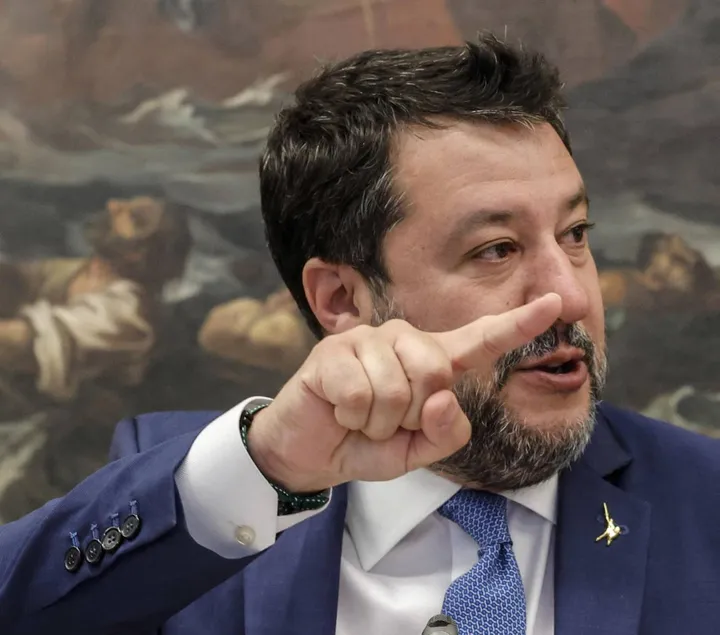 Il leader della Lega Matteo Salvini, nato nel 1973, è di nuovo al centro di polemiche