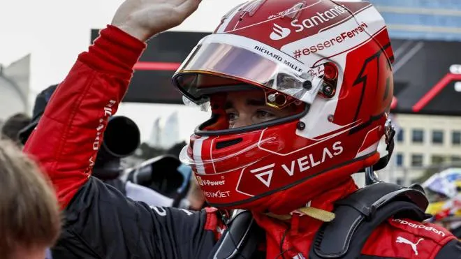 Charles Leclerc, 24 anni, quarta pole di fila e sesta su otto gare di quest’anno: in tutto sono 15 in carriera, tutte ovviamente con la Ferrari