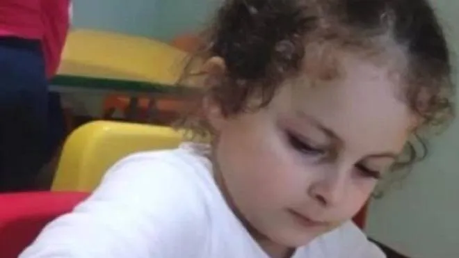 Elena Del Pozzo, 5 anni, uccisa con 11 coltellate dalla madre Martina Patti, 23 (sopra)