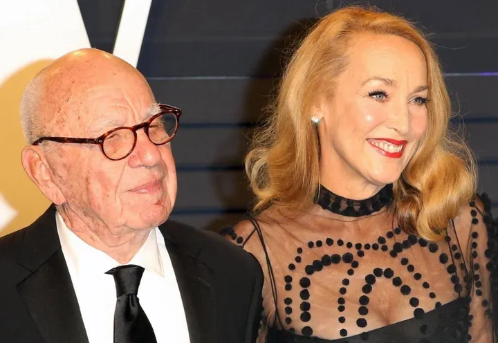 Rupert Murdoch e Jerry Hall verso il divorzio: lui ha 91 anni, lei (già ex di Jagger). 65