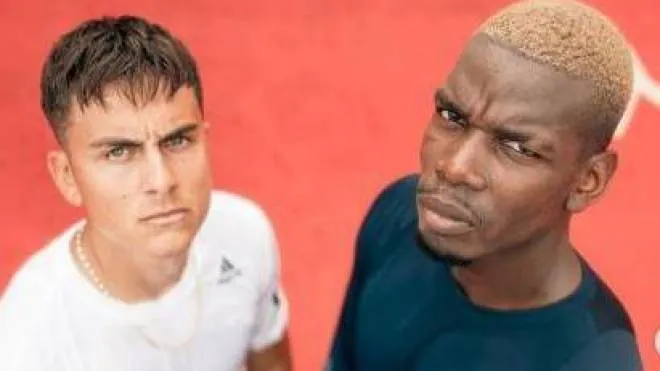 Paulo Dybala, 28 anni, e Paul Pogba, 29. I due si sono allenati insieme a Miami, in bianconero hanno giocato insieme solo nel 2015-2016, l’ultima stagione del francese prima del passare allo United e la prima dell’argentino, che poi prese in eredità il 10