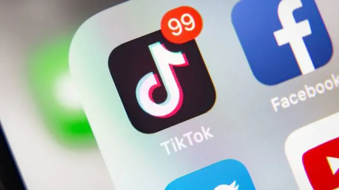 L'app di TikTok su smartphone
