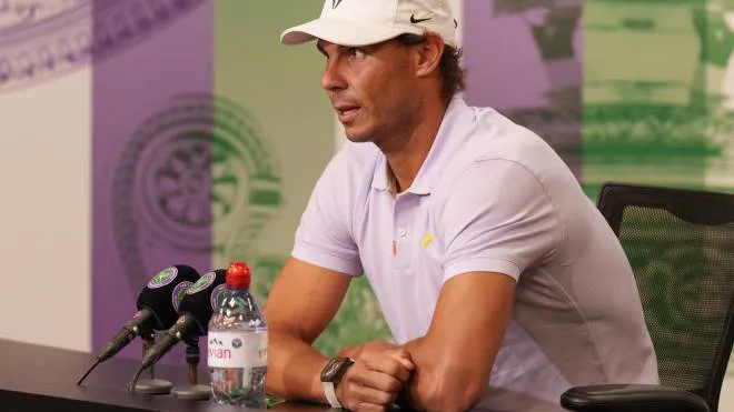 La conferenza convocata da Rafael Nadal per annunciare il ritiro da Wimbledon