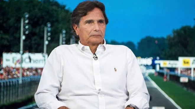 epa04857989 Three-time Formula One world champion Nelson Piquet of Brazil attends the shooting of Hungarian Televisions Formula One magazine in Budapest, Hungary, 23 July 2015. The 2015 Formula One Grand Prix of Hungary will take place on 27 July 2015.  EPA/JANOS MARJAI HUNGARY OUT