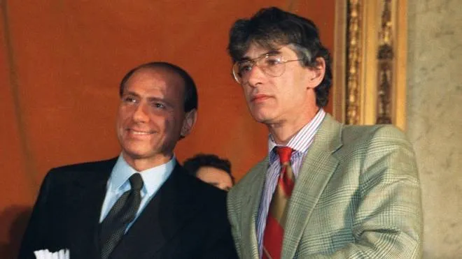 Tra il 1994 e il 1995 gli attriti tra Lega e Fi portarono Bossi a sfiduciare Berlusconi