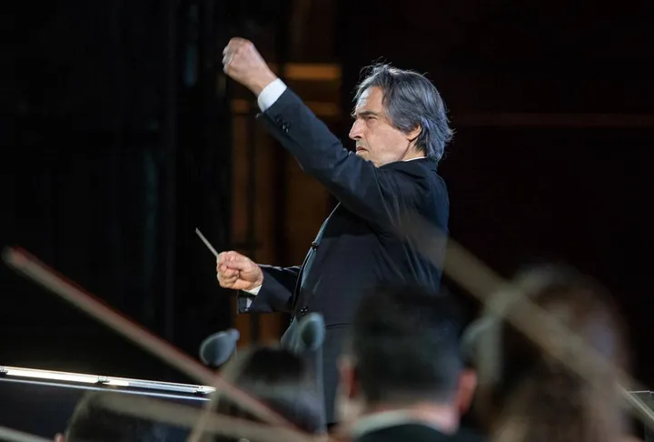 Riccardo Muti compirà 81 anni il 28 luglio: ieri sera ha chiuso la XXXIII edizione di “Ravenna Festival“