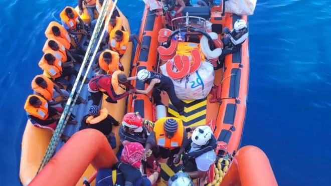 Il salvataggio di 87 migranti (59 minori) ad opera della motonave Ocean Viking