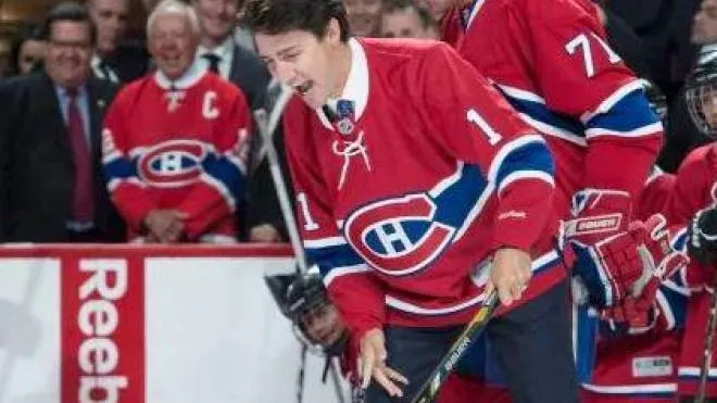 Justin Trudeau, 50 anni, primo ministro canadese, è grande appassionato di hockey