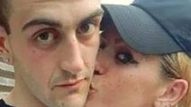 Donatella, la 27enne suicida nel carcere veronese di Montorio, con il fidanzato Leo: i due sarebbero dovuti andare a convivere insieme