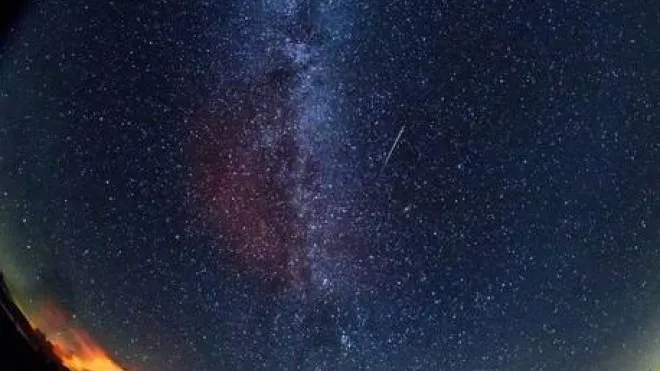 Lo sciame delle Perseidi, le stelle cadenti della notte di San Lorenzo, visto da un osservatorio della Nasa