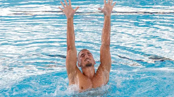 Giorgio Minisini of Italy performs during men's Solo Technical final of artistic swimming at the European Aquatics Championships Rome 2022, Italy, 12 August 2022. ANSA/GIUSEPPE LAMI