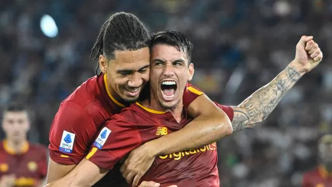 Roma's Roger Ibanez (R) jubilates after scoring the goal (3-0) during the Italian Serie A soccer match AS Roma vs AC Monza at Olimpico stadium in Rome, Italy, 30 August 2022. ANSA/ALESSANDRO DI MEO