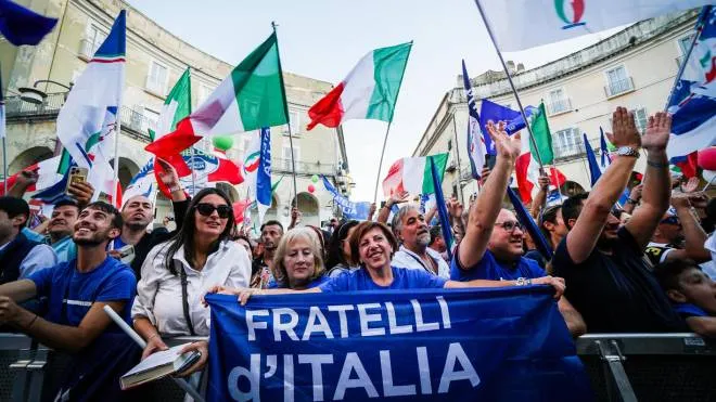 Giorgia Meloni nel corso del suo comizio elettorale a Caserta. Napoli 18 Settembre 2022. ANSA/CESARE ABBATE