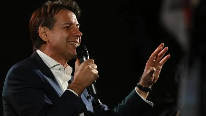 Leader of Italian 5-Star Movement (M5S), Giuseppe Conte, during an electoral event in the municipality of Giugliano, near Naples, Italy, 21 September 2022. Italy will hold a snap general election on 25 September following the collapse of Prime Minister Draghi's ruling alliance. 
ANSA/CIRO FUSCO