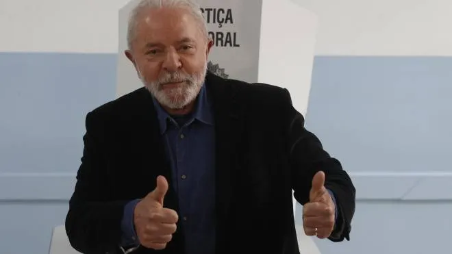 Lula, 78 anni, è stato presidente dal 2003 al 2010 per due mandati consecutivi