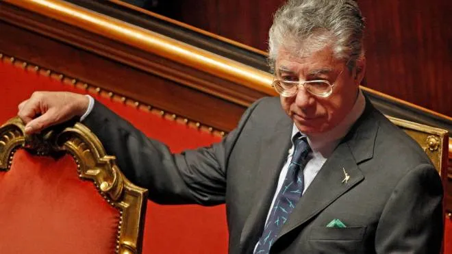 Umberto Bossi, 81 anni, in una delle ultime apparizioni in Senato