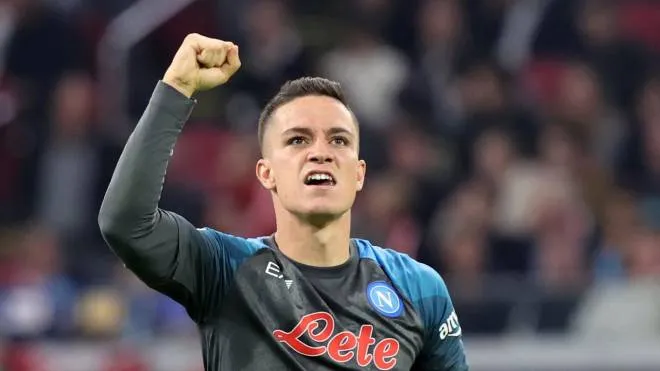 Napoli's Italian forward Giacomo Raspadori celebrates scoring the 1-4 goal during the UEFA Champions League group A football match between Ajax Amsterdam and SSC Napoli at the Johan Cruijff ArenA in Amsterdam on October 4, 2022. (Photo by Fran�ois WALSCHAERTS / AFP)