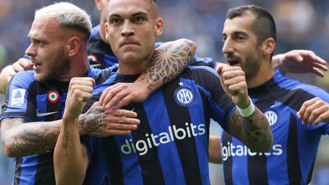 Lautaro Martinez, 25 anni, ha raggiunto Diego Milito a quota 62 gol nella graduatoria dei cannonieri dell’Inter: dopo un periodo di difficoltà realizzativa, ieri è tornato a segnare a San Siro bissando il gol pesantissimo del Nou Camp