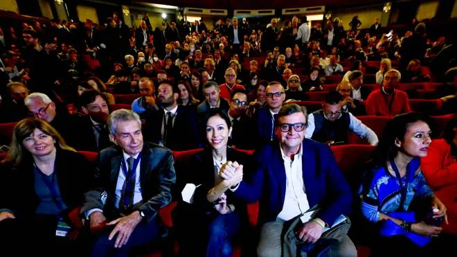 Il leader di Azione Carlo Calenda con Mara Carfagna all' assemblea di Azione in corso al teatro Politeama di Napoli, 19 novembre 2022
ANSA / CIRO FUSCO