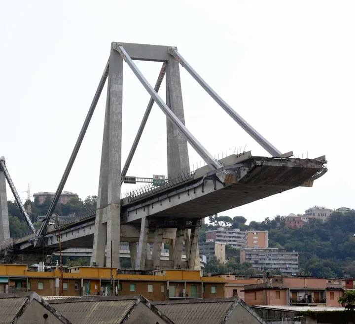 Sono 43 le vittime del crollo del ponte Morandi, il disastro verificatosi il 14 agosto del 2018