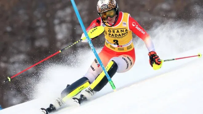 Wendy Holdener of Switzerland clears a gate during the first run of the Women's Slalom race at the FIS Alpine Skiing World Cup in Sestriere, Italy, 11 December 2022. ANSA/ANDREA SOLERO