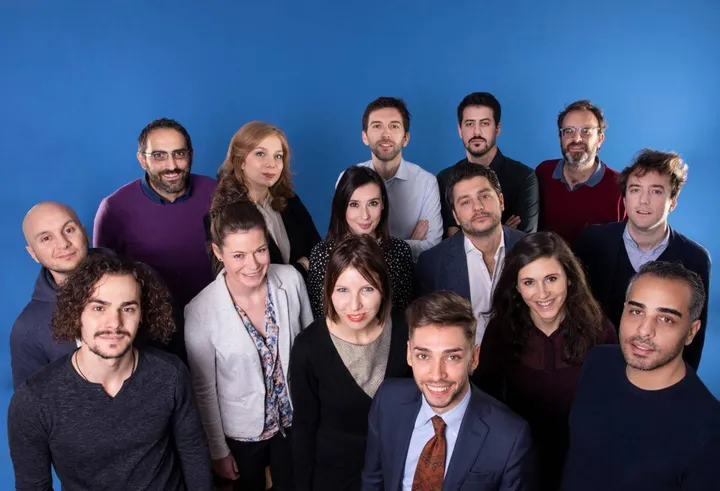 L’AMBITO IN CUI OPERA Con un team (nella foto) in continua crescita, e oltre 260 tutor madrelingua operanti da tutto il mondo, Fluentify offre i suoi servizi, in Italia e all’estero, a più di 450 aziende
