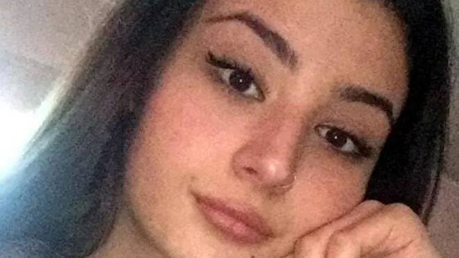 Gaia Randazzo aveva 20 anni: nel telefonino ci sarebbero filmati mai inviati, in cui lei annuncerebbe l’intenzione di suicidarsi