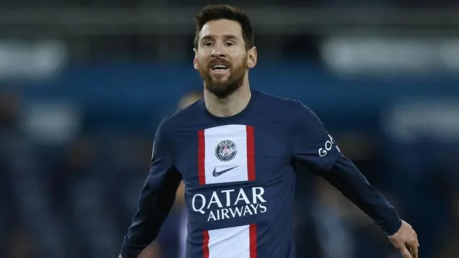 epa10447681 Paris Saint Germain's Lionel Messi reacts during the French Ligue 1 soccer match between PSG and Toulouse FC at the Parc des Princes stadium in Paris, France, 04 February 2023.  EPA/YOAN VALAT